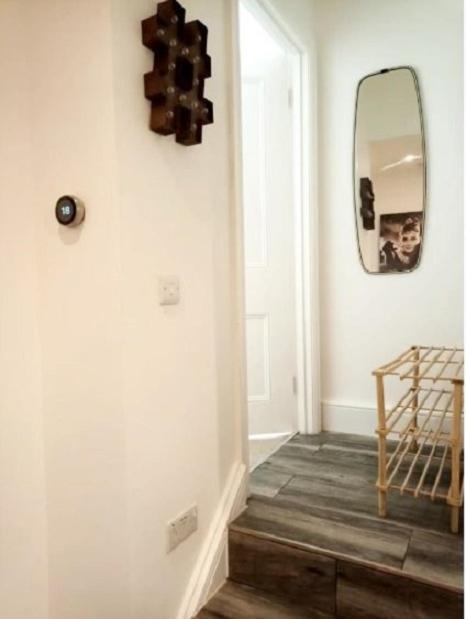 Апартаменти Stylish 2-Bed Flat, Quick Access To London Sights Екстер'єр фото