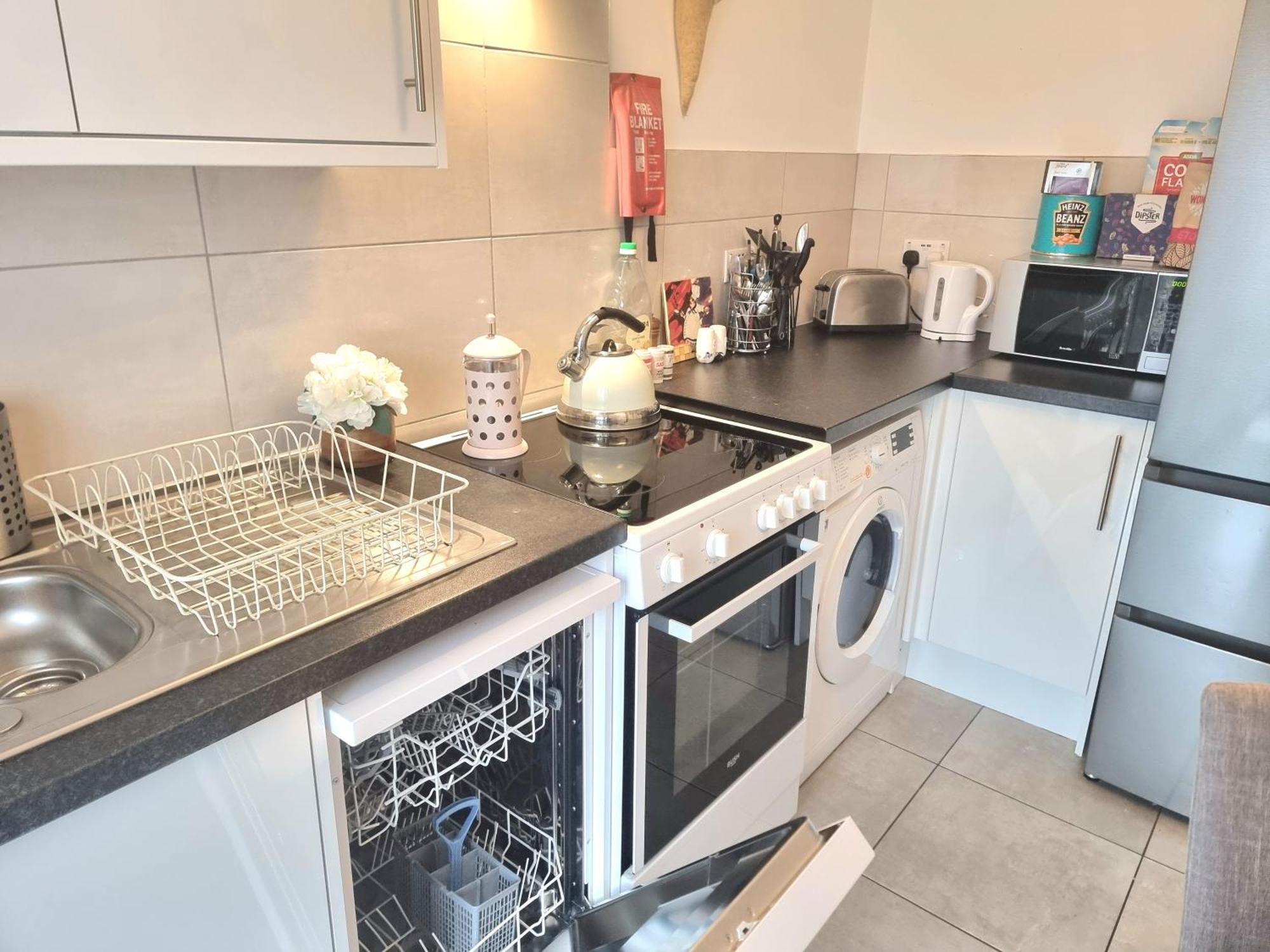 Апартаменти Stylish 2-Bed Flat, Quick Access To London Sights Екстер'єр фото